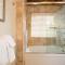 Victory Place at Palisades - Stunning 5 BR with Private Hot Tub and Pool Table