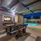 Bobo Family house with pool