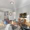 Comfortable 2BR Chicago Apt - Sunnyside 2F - Чикаго
