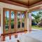 Hale Mele Polynesian Pod Style Home with private Pool, Hot Tub, E-bikes and Golf Cart