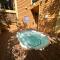 128 McCloud - Luxury Couples Retreat