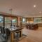 Kings Way Lake View - Spacious 4 BR w Private Hot Tub, Pool Table! - 塔霍维斯塔