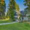 Lake Haven - Gorgeous Views at this Luxury 4 BR w Hot Tub!