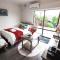 Swimming Pool Holiday Villa - أوكلاند