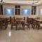 Hotel Ananda Kashi