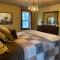 Historic Twin Tudors Inn
