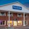 Travelodge by Wyndham Amherst - Amherst