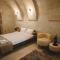 DAPHNE CAVE HOTEL