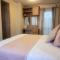 New Forest 2-Bed Premium Holiday Home, Hoburne Bashley Holiday Park,New Milton, Park Leisure Pass at an additonal cost - New Milton
