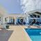 10 bed-rooms luxury BEACH VILLA - Guana Bay