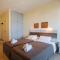 Villa Rosa Apartments