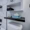 Modern Home-Downtown-3 Bedroom- King Bed