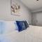 Modern Home-Downtown-3 Bedroom- King Bed