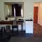 Fish Eagle Manor