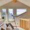 Baileys Beach House - Meredith Lodging