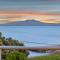 Waterfront retreat - Seaview