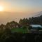 1 br Stay Enclosing the Mountains Nivriti Cottage by RoamHome - Bhikia Sain