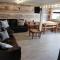 Log cabin with secure garden - Haxey