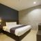 1 Hotel Signature