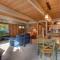 Cozy Wood Cabin- Updated- Hot Tub- Fireplace- Backs to Forest - Carnelian Bay