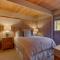 Cozy Wood Cabin- Updated- Hot Tub- Fireplace- Backs to Forest - Carnelian Bay