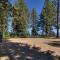 Hidden Willow at Tahoe Park - Cozy 2 BR Cabin, Walk to Dining, Near Skiing - 塔霍城