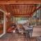 Secret Garden Lodge - 4BR Walking Distance to the Lake, Hot Tub, Close to Ski Resorts!