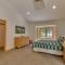 Tahoma Charm on West Shore - Beautiful Open Concept 3 BR w Private Hot Tub - Tahoma