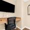 New! Charming Upper Unit in the Heart of Roseville