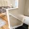 New! Charming Upper Unit in the Heart of Roseville - 罗斯维尔