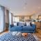 Beautiful Central Tenby Apartment with free parking