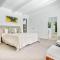 Peaceful & Stylish Retreat, Noosa Heads