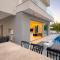 City Napa Seaview Villas - Villa 8