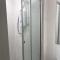 Fantastic large 1 bed Loft Flat close to Heathrow - 77VFR5