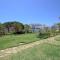 Duquesa Suites Gardens ground floor close to Port, beach