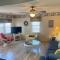 Beach Breeze 1, short walk to Atlantic Ocean, pet friendly, very quiet & family friendly