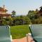 Holiday home, with sea views, south facing and close to the golf course and the beach, in Elviria Hills - Marbella