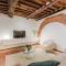 Casa al Dipinto, Contemporary Apartment with