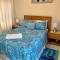 SUITE 4, Blue Pavilion - Beach, Airport Taxi, Concierge, Island Retro Chic - West Bay