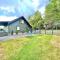 Modern lake side nest• HOTUB Fenced YARD king beds - Sevierville