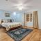 Pet-Friendly Home with Heated Pool-20 Min to Beach - Lillian