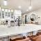 Views and Pool Access Luxurious Lake Ozark Condo - بحيرة أوزارك