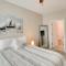 3 Mi to Folly Beach Condo with Pool Access! - Чарлстон
