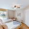 Waters Edge 206