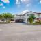 Waters Edge 206