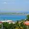 Oceanview Living Space & Balcony with FiberOptic WiFi! - 拉巴斯