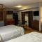 HomeTowne Studios by Red Roof Amarillo West