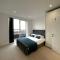 Spacious 2 Bedroom Penthouse Retreat - Lontoo