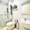 Melaka Homely 2R2B 1CarPark SeaView 2-5Pax