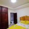 Residence GermanoTech Logbessou appartement meublé 2ch,1salon eau chaude,Wifi,parking,virgile,menagere,canalsat